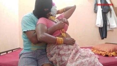 Sexy Tamil Boobs Wife Oombi Ookum Tamil Sex Video Tamil Blowjob