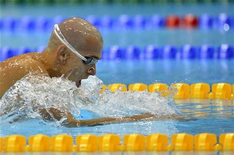 Cseh lászló hármas holtversenyben ezüstérmes 100 méter pillangón. Cseh és Verrasztó is kiesett 400 m vegyesen