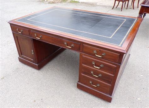 Antique Mahogany Desks Victorian Mahogany Pedestal Desk Mahogany Library Desks