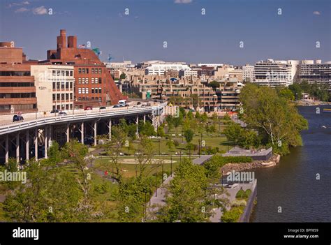 Washington Dc Usa Georgetown Waterfront Park And Elevated