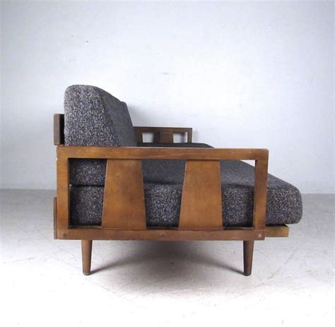 4.5 out of 5 stars 4. Unique Mid-Century Modern Daybed Sofa at 1stdibs