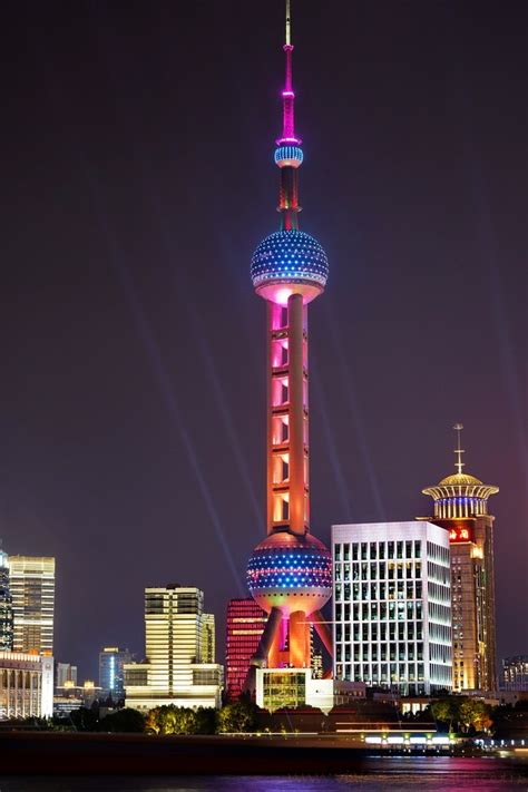 La Oriental Pearl Tower ¿quieres Subir Al Mejor Mirador De Shanghai