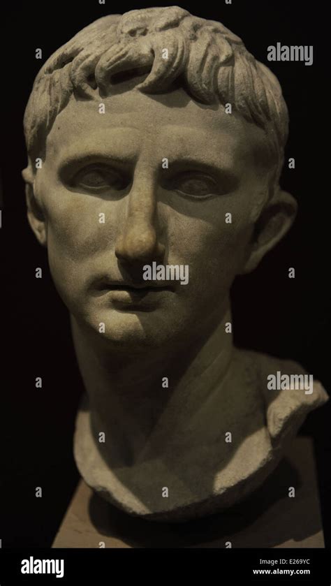 Augusto 63 Ac 14 Dc Primer Emperador Romano Busto Mármol De