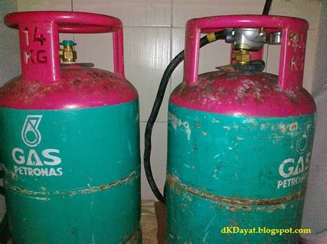 Feel like to smash the tong gas. aku Dayat: Ragam di hari harga gas (LPG) nak naik...