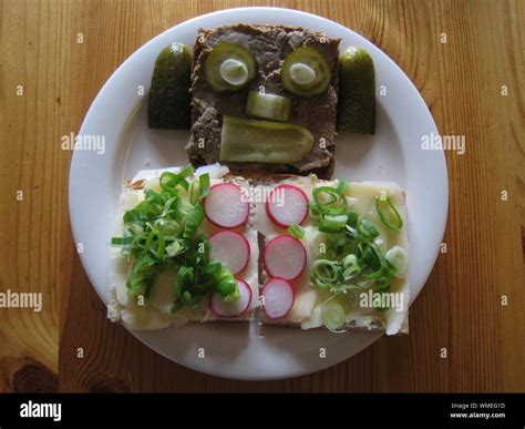 Face Sandwiches Hi Res Stock Photography And Images Alamy