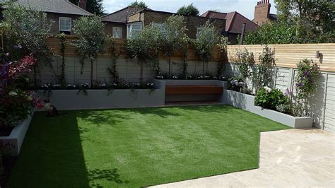 You can design a playhouse or even a foyer for your backyards. Small garden Design - London Garden Blog