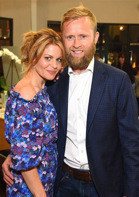 Candace Cameron Bure Defends Handsy Photo With Husband Im Glad We