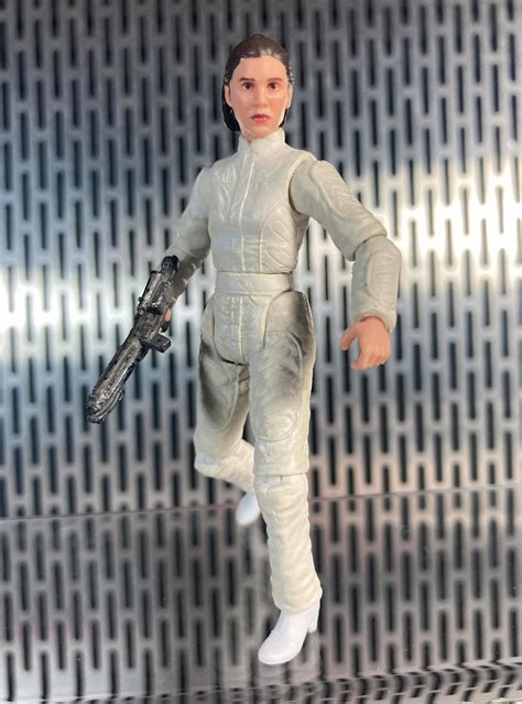 New In Hand Shots Of Vc187 Princess Leia Bespin Escape
