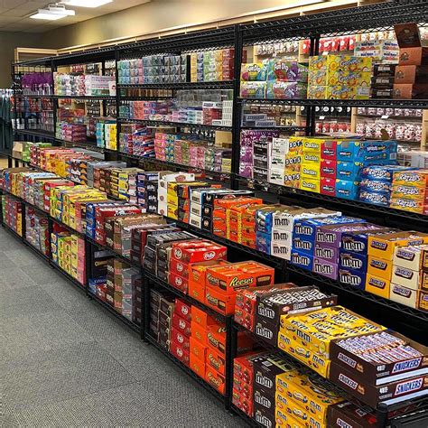 Mainers Packed The Largest Candy Store In New England Now Open