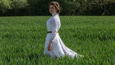 Is Hayley Atwell White Celebrityfm 1 Official Stars Business And People Network Wiki