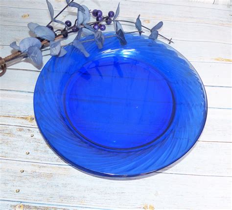 Pyrex Festiva Cobalt Glass Dinner Plates 10 75 Set Of Etsy