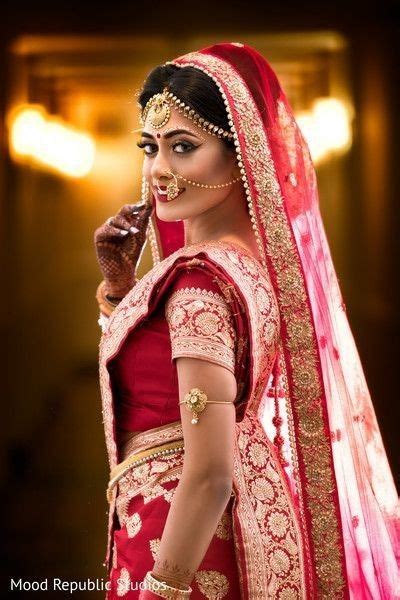 Pin By Prashanth Yadav On Love Life Indian Bridal Photos Indian Bride Photography Poses