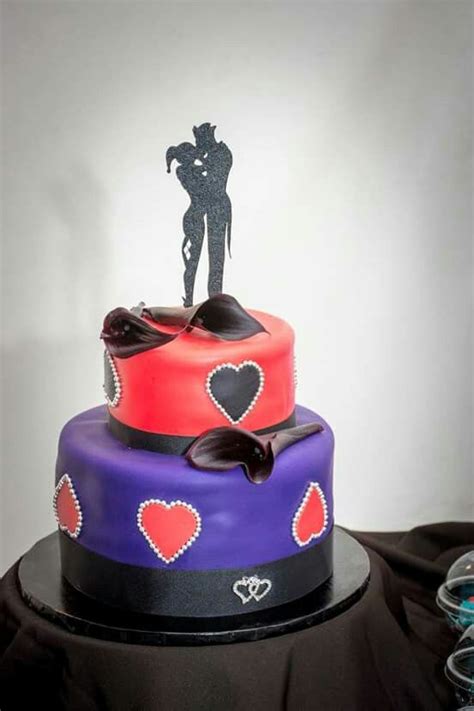 Beautiful Joker And Harley Quinn Cake My Gothic Wedding Pinterest