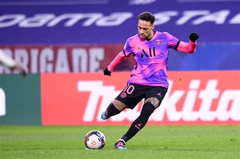 Maybe you would like to learn more about one of these? Video: Neymar Left PSG's Coupe de France Fixture Against ...