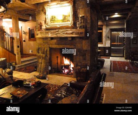 Interior Hunting Cabin Hi Res Stock Photography And Images Alamy