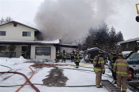 Jun 21, 2021 · the fire engulfed much of a sedan which did manage to pull to the shoulder of the road. UPDATE: Firefighters battle Kelowna house fire | iNFOnews ...