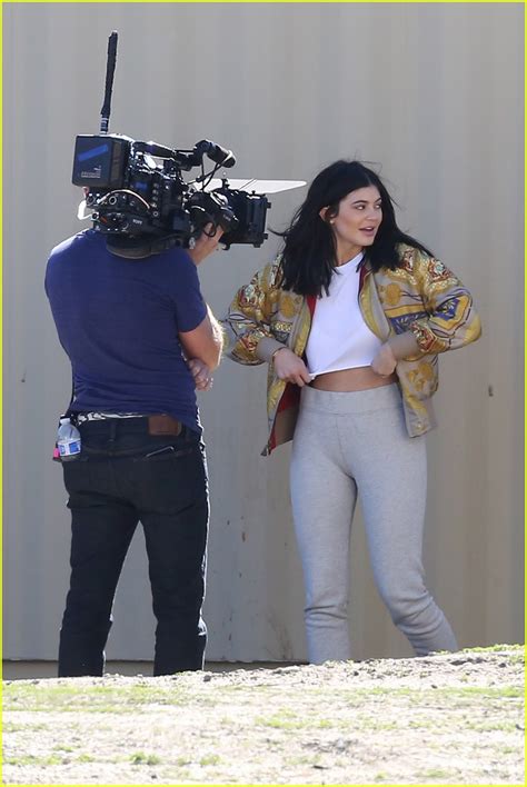 Kylie Jenner Names A Lip Kit Color After Her Sister Khloe Photo