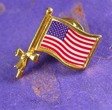 Honor Of Veterans American Flag Tie Tack By Neatstuffantiques