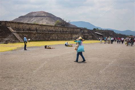 Ruinas aztecas de Teotihuacán en México central 2024