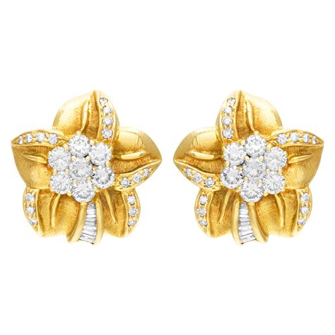Flower Design Diamond Earrings In 18k W Approx 1 Carat In Diamonds Ebay
