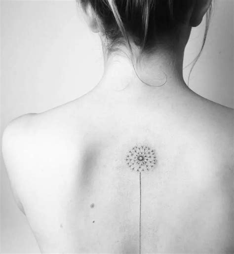 23 Awesome Upper Back Tattoos For Women