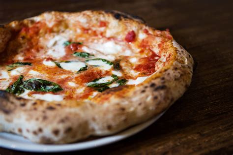 Il miglior ristorante all'aperto a firenze e dintorni è l'equivalente per me del cosa fai a capodanno: Pizza a Firenze: ecco le pizzerie per l'estate