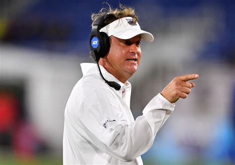 Lane kiffin (born may 9, 1975, in bloomington, minnesota) is the former head coach of the oakland kiffin joined the usc staff in 2001 as a tight ends coach and became the wide receivers coach in 2002. Lane Kiffin Vastly Outperformed His Sub-$1 Million Salary ...