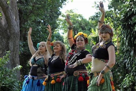 Syrian Refugees To Benefit As North Queensland Belly Dancers Shake It
