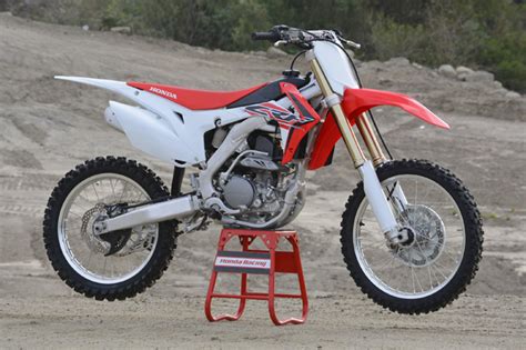Check out photos, specs & offers. 092515-honda-2016-CRF250R-A - Motorcycle.com