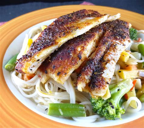 • #bakedfish #fish #seafood #wholefishbake #easyrecipes #seabass #fewingredientsmaximumflavour #weheartcooking. Spicy Baked Fish (ready in 20 minutes)