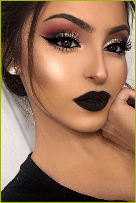 Black Is Always Trending A New Make Up For That Lady In 2021 Makeup