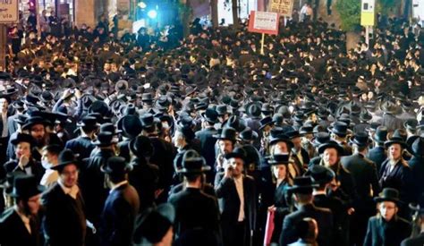 four arrested as israeli police ultra orthodox jews clash raw story