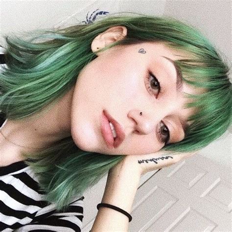 Green Hair Kailee Morgue Singer Songwriter From Phoenix Arizona Kailee Put Her First Single