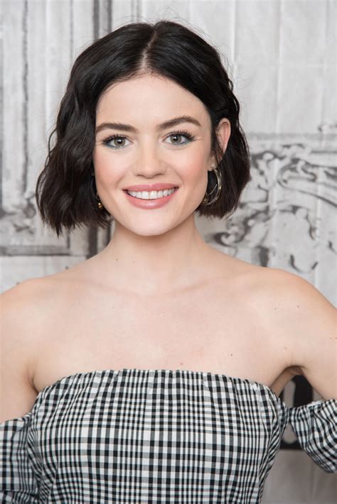 Lucy Hale Dishes On Why She Quit Drinking And What S Next After Pll