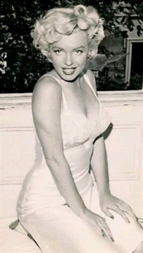 one of the most beautiful women to ever walk this earth marilyn monroe photos marilyn