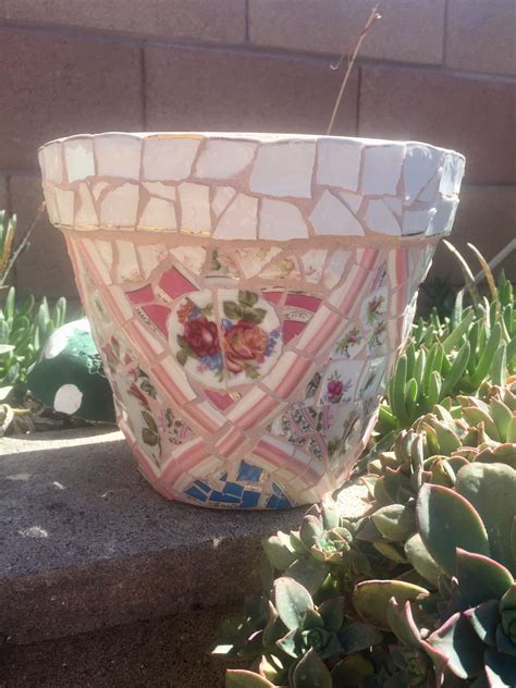 Mosaic Flower Pot Made With Broken Antique Dishes Mosaic Flower Pots