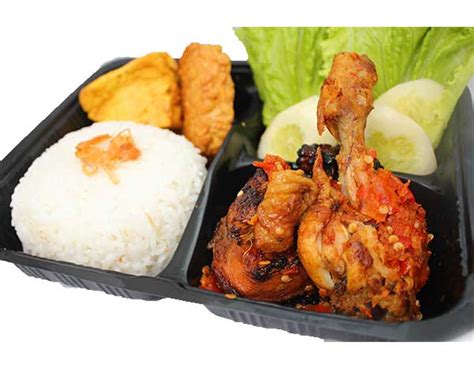 Kemudian beri sedikit air serta santan kara. Paket Gudeg Ayam Bakar dari Graha Indah Catering - FoodSpot