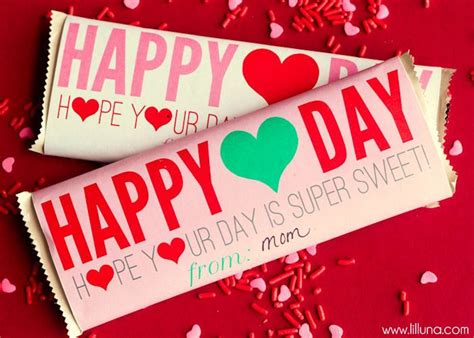 Holiday christmas chocolate bar wrapper free printable. FREE Valentine's Day Candy Bar Wrappers on { lilluna.com ...