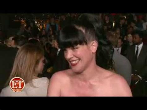 Pauley Perrette S Naked Limo Ride To The Pcas Etonline Youtube