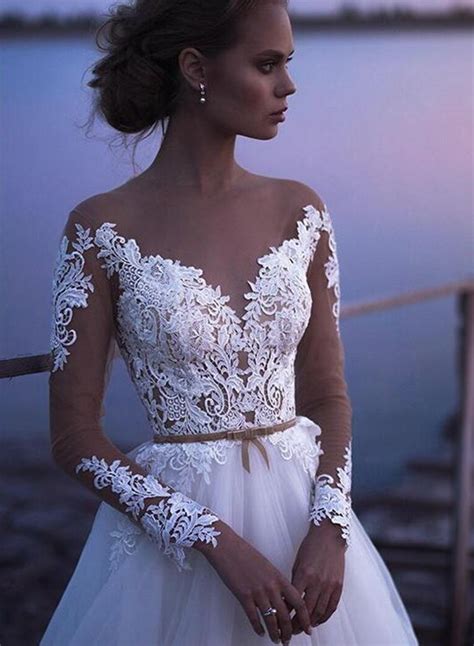 Das kleid muss sich gut anfühlen. Brautkleider 2021 | Boho Style Brautkleid mit Illusion ...