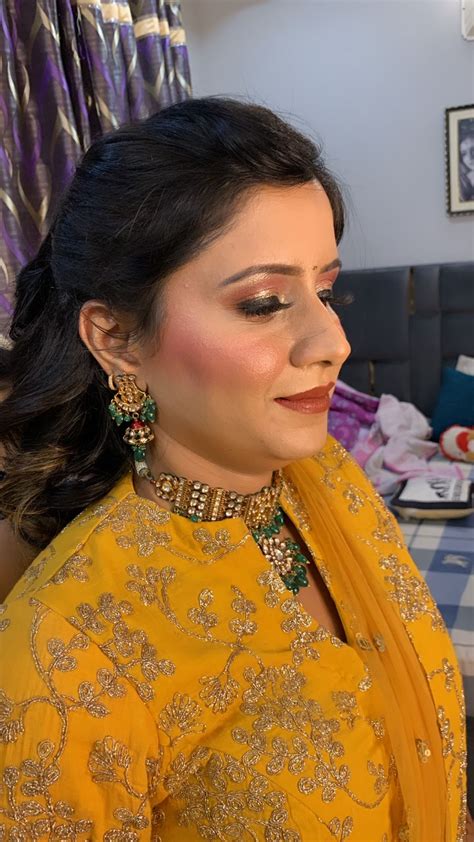 Yamini Arora Makeup Artist Services Review And Info Olready