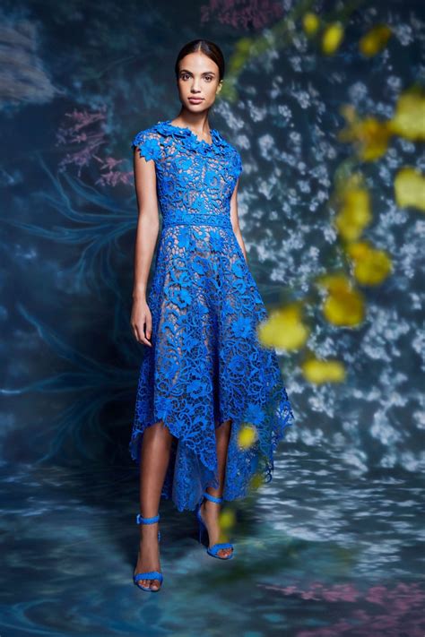 He took one piece of fabric and draped elegant designs on i wanted to share my joy and say thank you to new york city and to all the people here who have handled covid like heroes, he wrote on instagram. Marchesa - Spring/Summer 2020 - New York Fashion Week ...