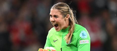 Mary Earps Crowned World S Best Women S Goalkeeper By Fifa Man United News And Transfer News