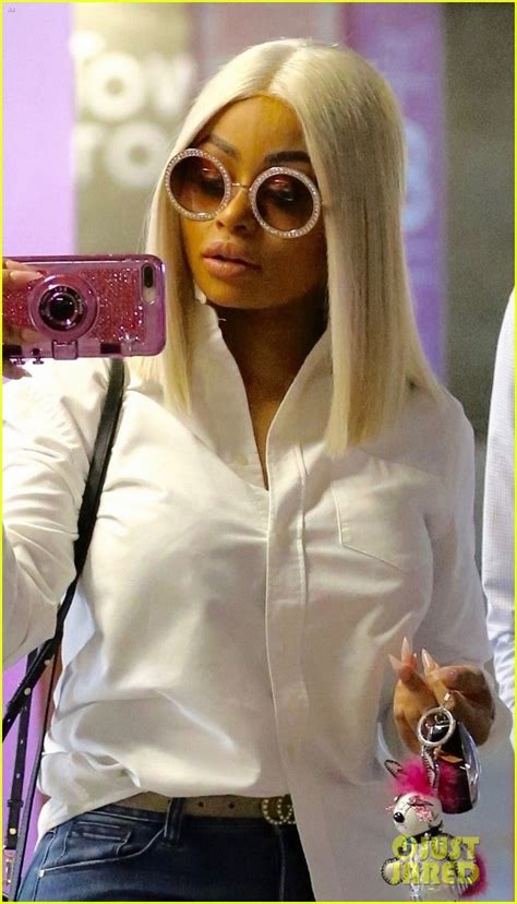 Blac Chyna Shows Off Her Curves In Los Angeles Photo 3977935 Photos