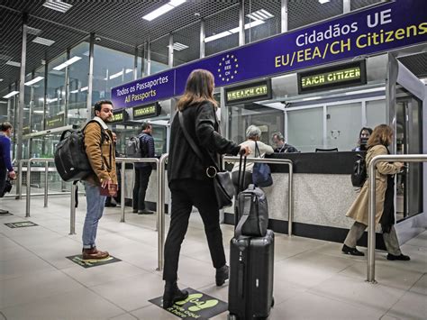 Preventative measures and restrictions are in place. Covid-19: Restrictions on flights from outside EU extended ...