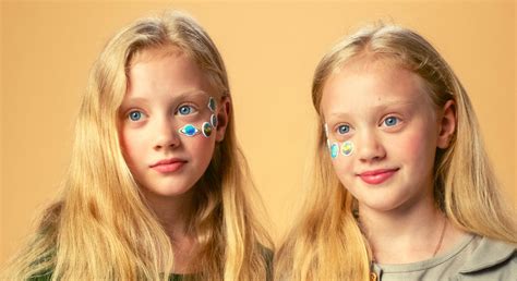 identical twins often don t share 100 of their dna