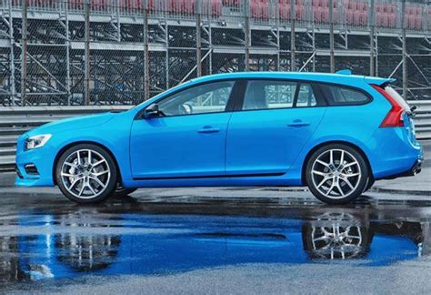 That said the v60 for sale today was updated in 2014, and still looks fresh. Volvo V60 2015 Review | CarsGuide