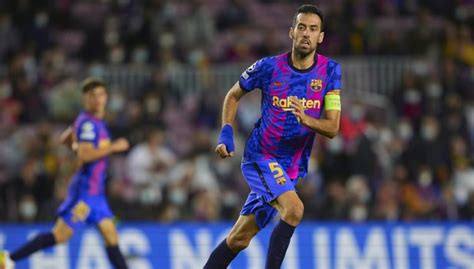 Watch Sergio Busquets Rises From The Dead After Foul In Barca Win