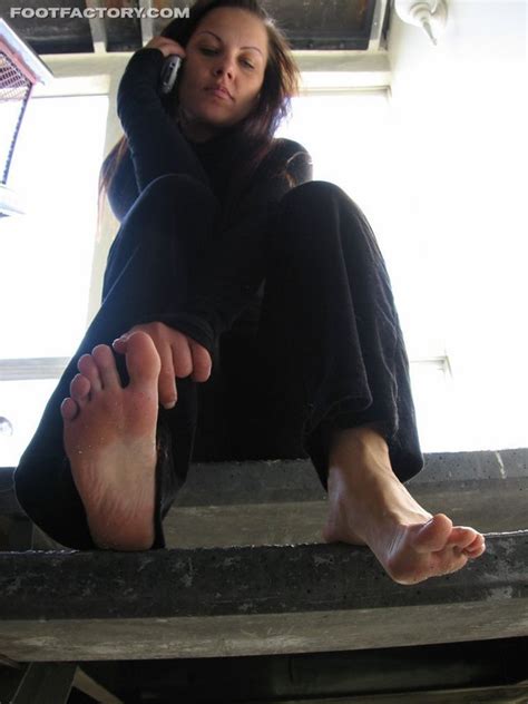 Kira Eggerss Feet