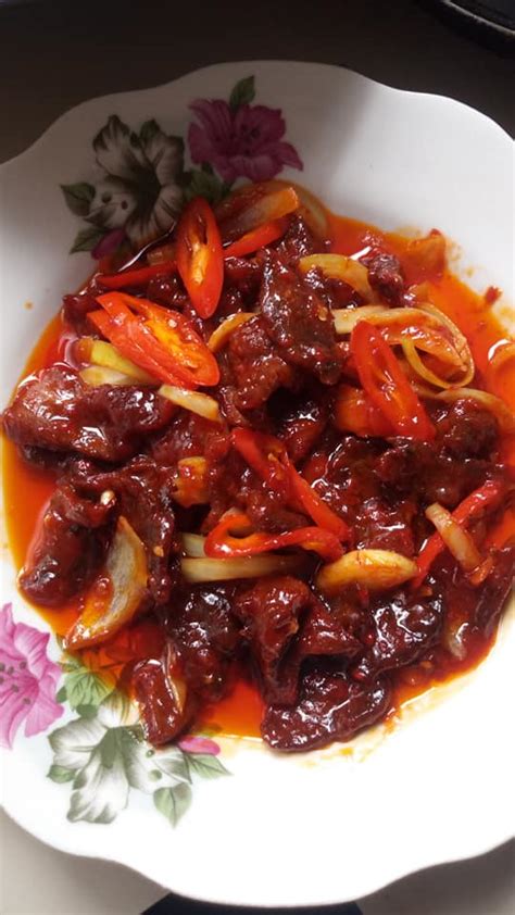 Adalah sekali sekala masak lemak dan masak kari yang menggunakan santan. Resepi Daging Masak Merah Ala Thai Ini Amat Mudah Dibuat ...